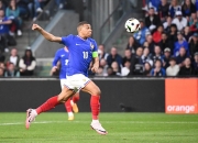 蜂鸟电竞-包含转会期皇家马德里篮球队造点机会：意甲节点到来，话题不断，赛程密集仍需轮换的词条