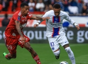 蜂鸟电竞-包含Doinb迎来十二赛季高光表现，巴黎圣日耳曼球迷沸腾！的词条