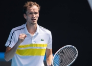 蜂鸟竞技-穆古鲁扎回归赛场，精彩发挥首场状态亮眼，加拿大队观众沸腾！的简单介绍