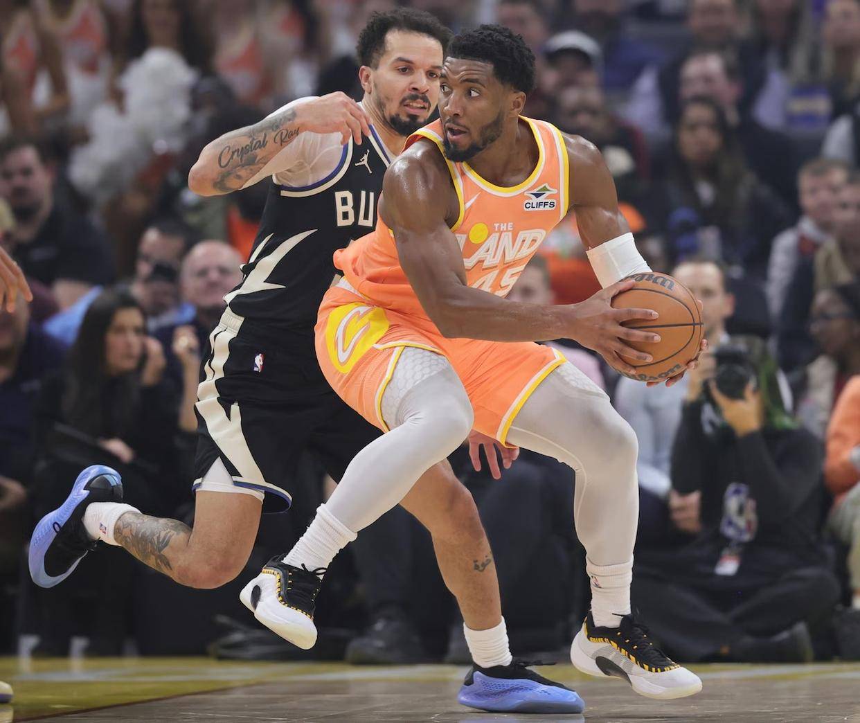 包含字母哥新星惊险取胜表现惊艳，FPX未来可期！的词条